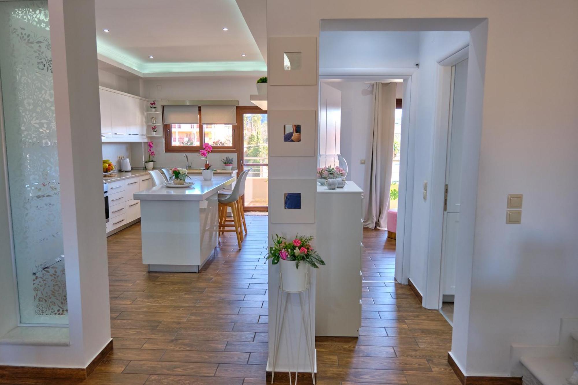 Elena Luxury Agios Stefanos Apartment *
